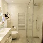 Golden Tulip De Paris Отель 4*