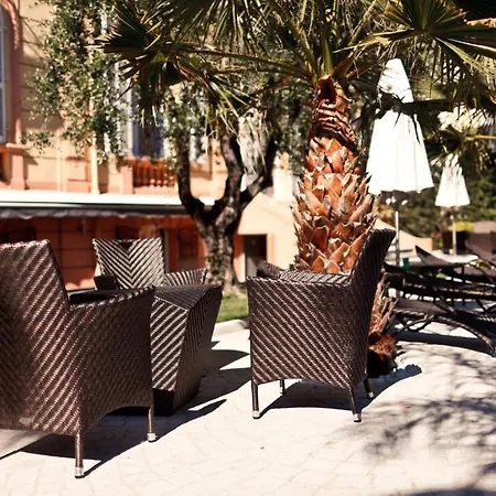 Golden Tulip De Paris Otel Cannes