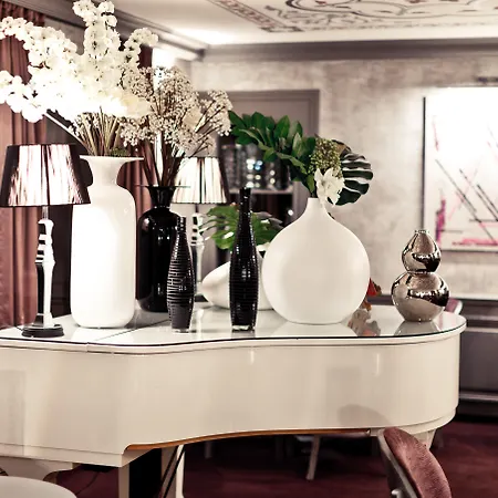Otel Golden Tulip De Paris 4*