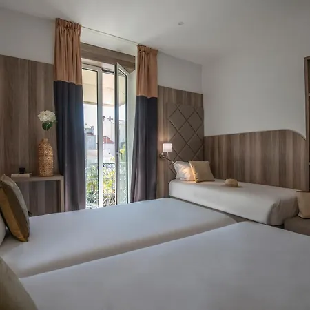 Golden Tulip De Paris Hotel