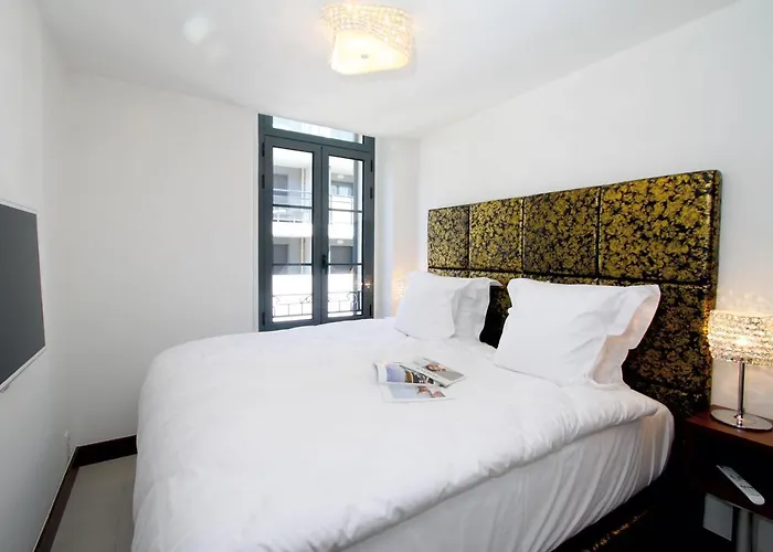 Hotel Golden Tulip De Paris 4*