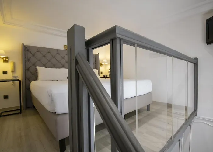 Golden Tulip De Paris 4*