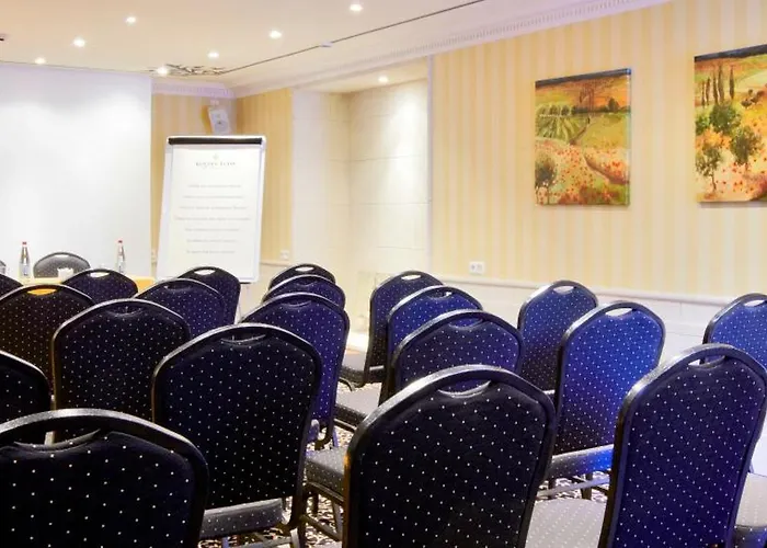 Golden Tulip De Paris Hotel