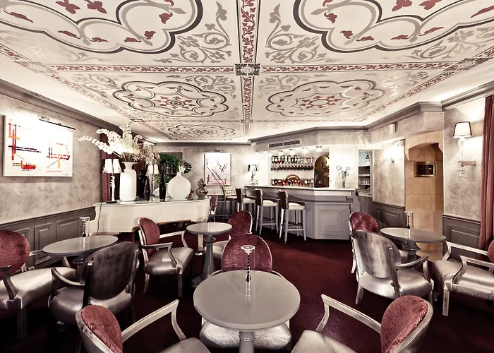 Golden Tulip De Paris Hotel