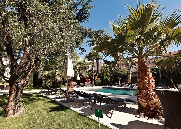 Golden Tulip De Paris Hotel 4*