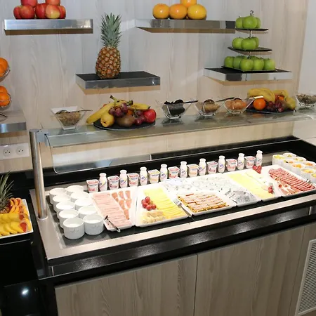 Golden Tulip De Paris 4* Cannes