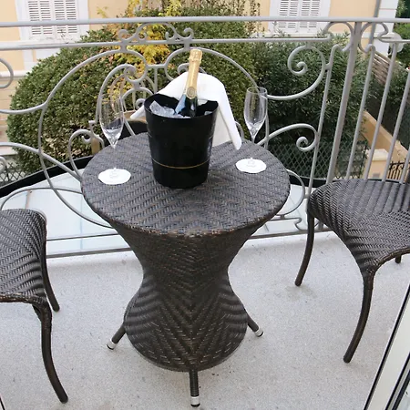 Golden Tulip De Paris 4* Cannes