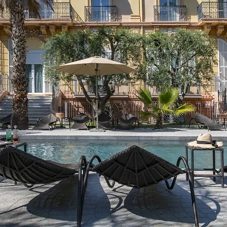 Hotell Golden Tulip De Paris