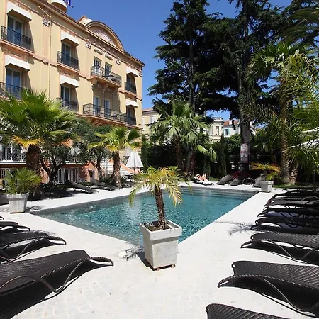 Hotell Golden Tulip De Paris Cannes