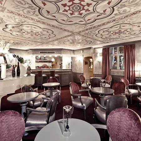 Golden Tulip De Paris Hotell Cannes