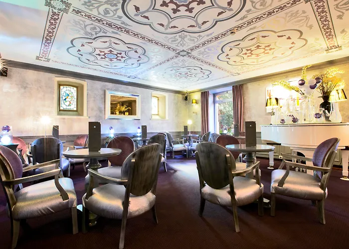 Golden Tulip De Paris 4*