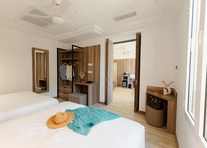 Golden Tulip De Paris 4*