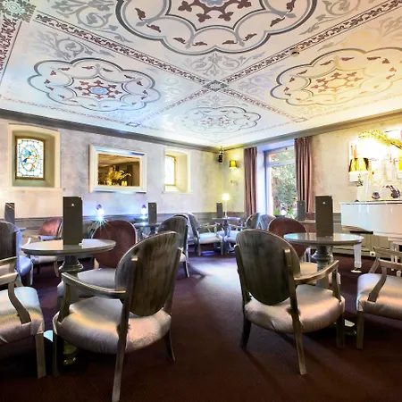 Golden Tulip De Paris 4*