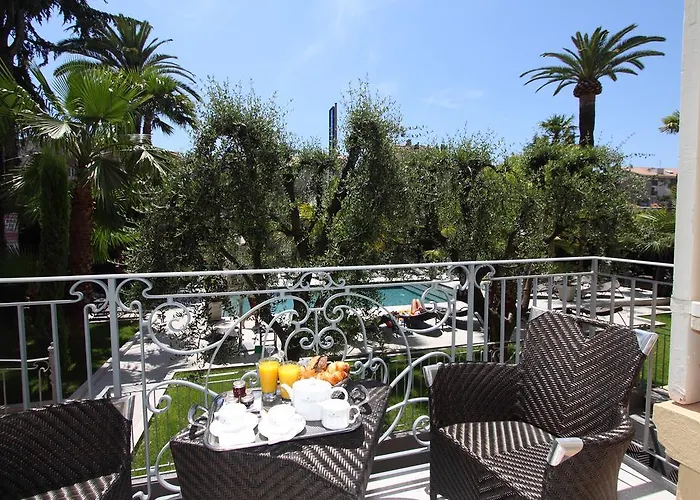 Golden Tulip De Paris Szálloda Cannes